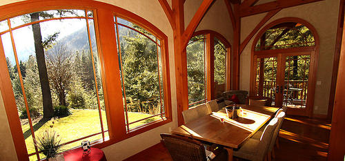 Snowgrass Lodge